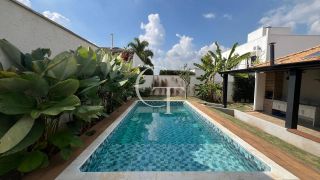 Casa com Piscina para Locação Condomínio Jardim Theodora