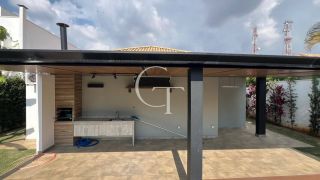 Casa com Piscina para Locação Condomínio Jardim Theodora