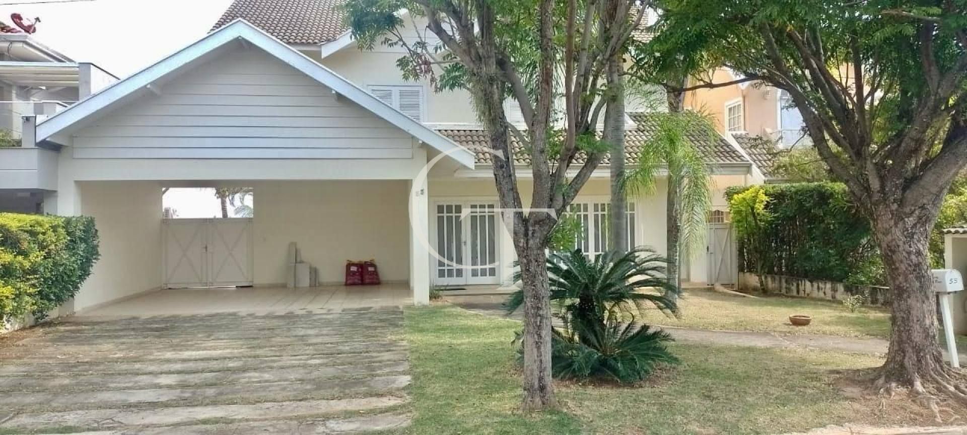 Casa com Piscina para Locação no Condomínio Theodora