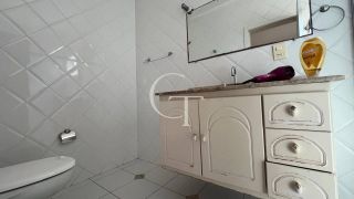 Casa com Piscina para Locação no Condomínio Theodora