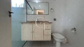 Casa com Piscina para Locação no Condomínio Theodora