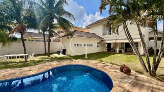 Casa com Piscina para Locação no Condomínio Theodora