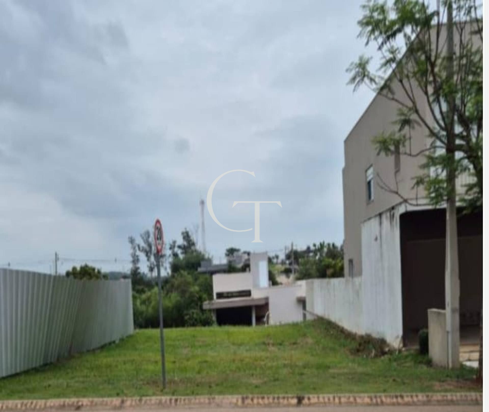 Terreno a venda no Condomínio Una em Itu