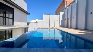 Casa Nova com Piscina para Locação no Condomínio Una em Itu