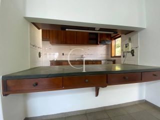 CASA LOCAÇÃO - COMERCIAL OU RESIDENCIAL - CENTRO