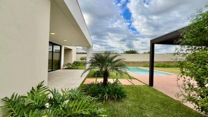 Casa térrea nova para Locação no Condomínio Xapada