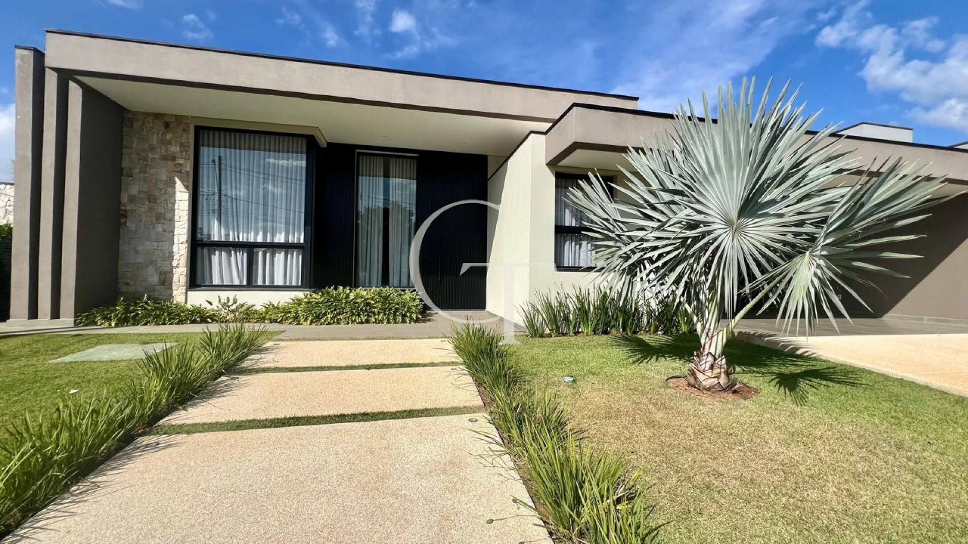 Casa térrea semi mobiliada à venda no Condomínio Xapada – Pronta para morar, com estrutura completa e acabamentos de qualidade