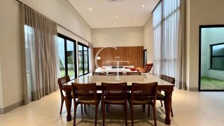 Casa térrea nova e semi mobiliada à venda no Condomínio Xapada – Amplitude, elegância e funcionalidade em um só lugar