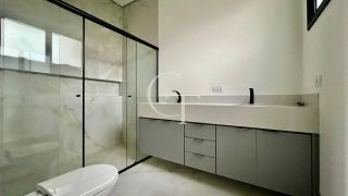 Casa térrea nova e semi mobiliada à venda no Condomínio Xapada – Amplitude, elegância e funcionalidade em um só lugar