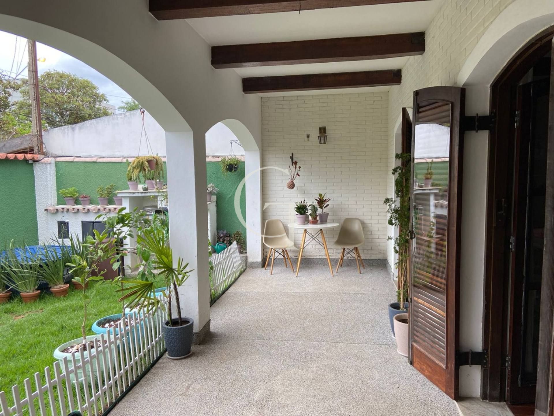 Casa com 4 Suítes à Venda no Bairro Brasil Preço de Oportunidade