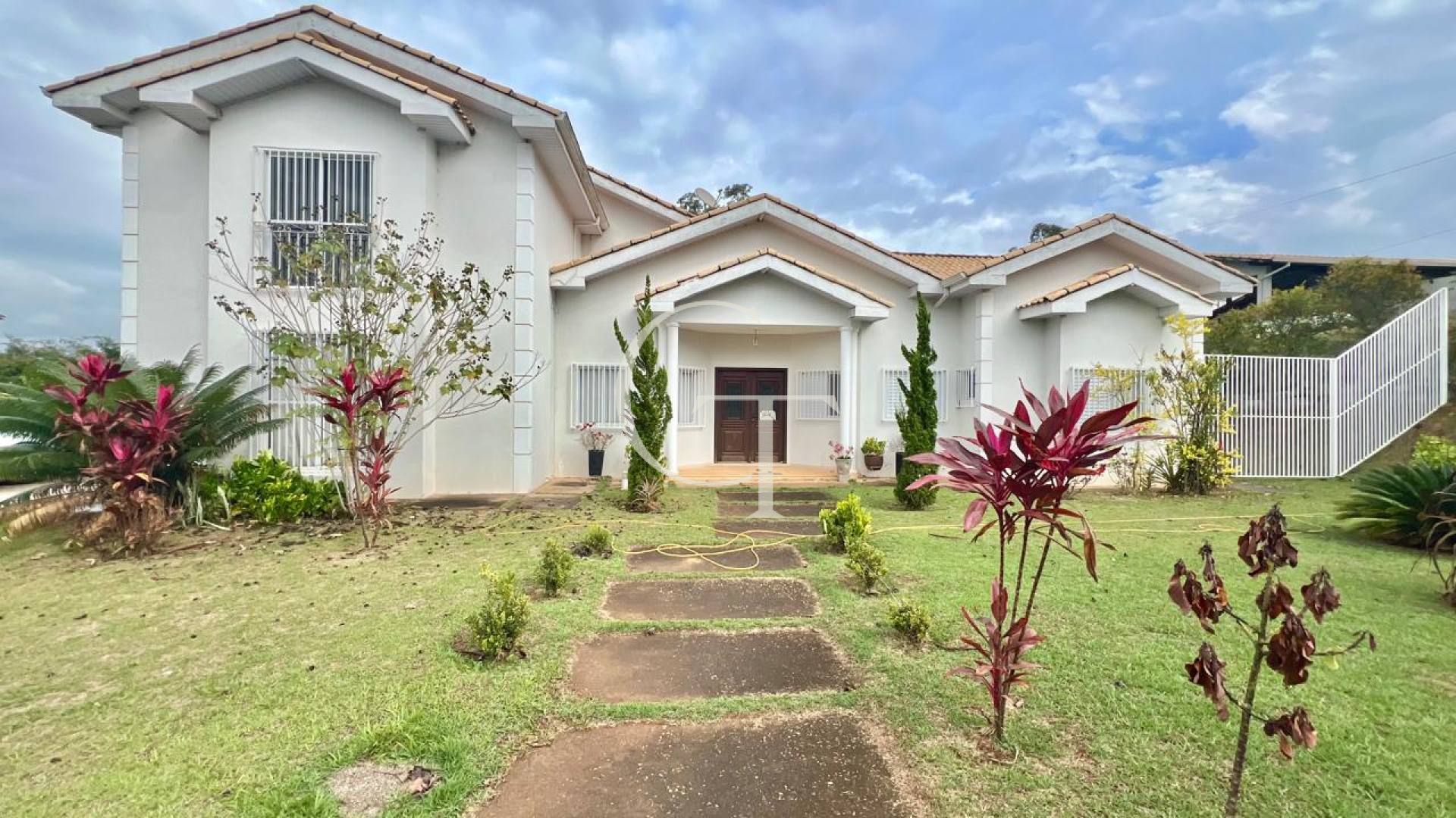 Chácara à venda no Condomínio Terras Di Leonardi – qualidade de vida, natureza e conforto em um só lugar.