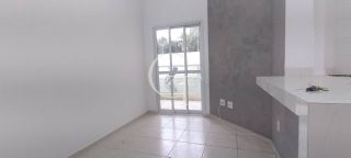 Apartamento a venda - 02 Quartos sendo 01 Suíte e Varanda - Condomínio Montis