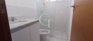 Apartamento a venda - 02 Quartos sendo 01 Suíte e Varanda - Condomínio Montis