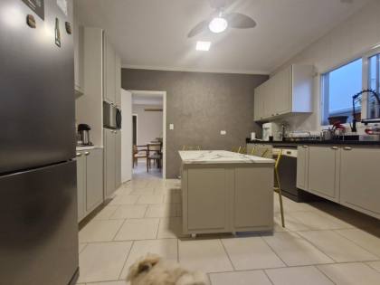 Casa para Venda no Condomínio Portal Vila Rica