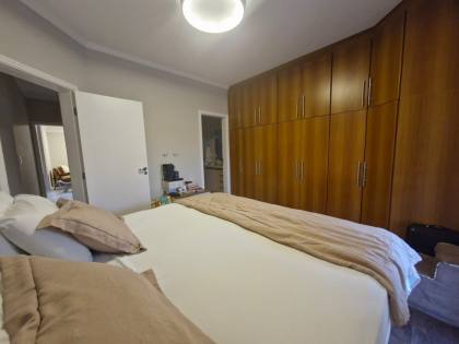 Casa para Venda no Condomínio Portal Vila Rica