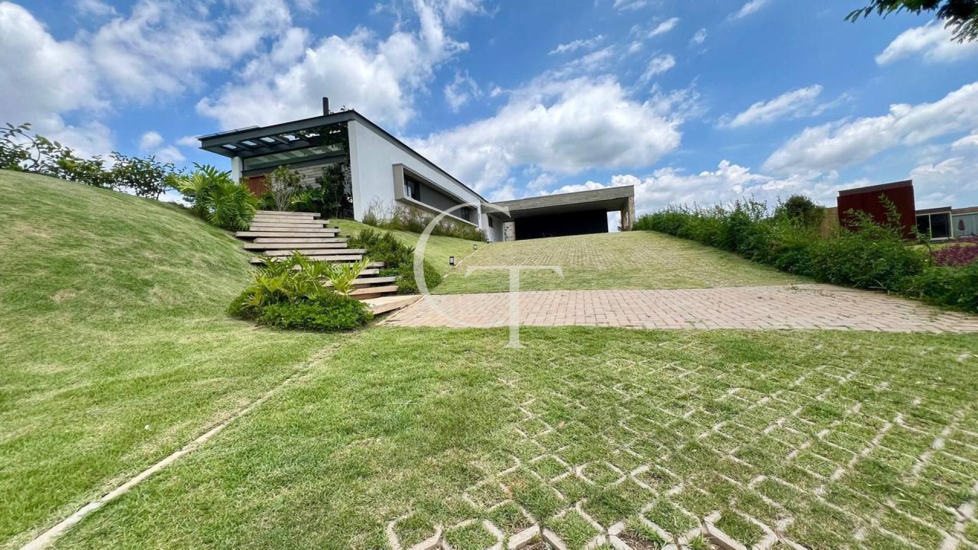 Casa de 5 suítes recém construída à venda no Condomínio Terras de São José II - Itu/SP