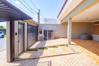 Excelente casa a venda no bairro Médici
