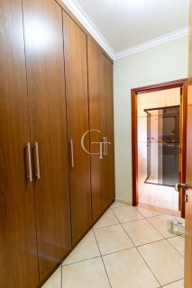 Excelente casa a venda no bairro Médici