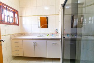 Excelente casa a venda no bairro Médici