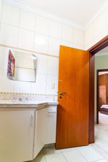 Excelente casa a venda no bairro Médici