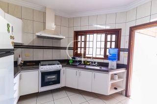 Excelente casa a venda no bairro Médici