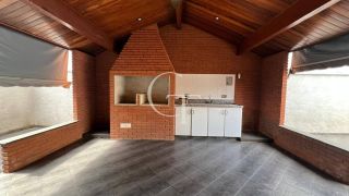 Excelente residência disponível para locação em um dos condomínios mais tradicionais e bem localizados da cidade.