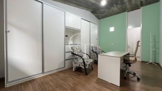 Sala mobiliada para área da saúde no Bairro Brasil – pronta para atender com excelência