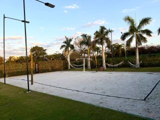 Casa à venda com 5 Suítes, Quadra de Beach Tênis no Condomínio Fazenda Alvorada Alto Padrão em Meio á Natureza