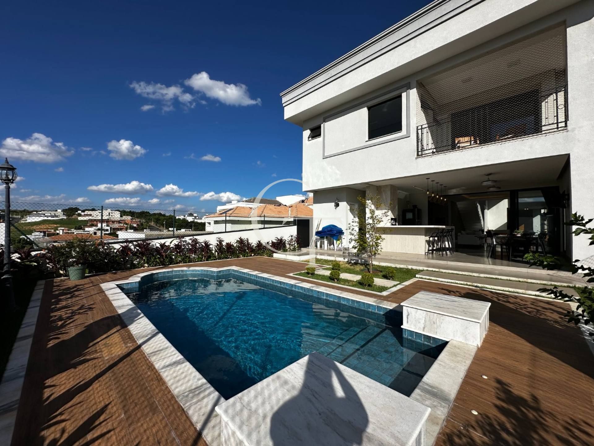 Exclusiva residência à venda no Condomínio Reserva Saint Paul