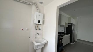 Apartamento para Locação no Condomínio Ilhas do Mediterrâneo – Semi Mobiliado com Varanda Gourmet e Vista Livre