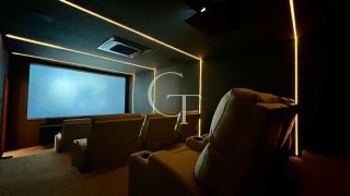 Mansão Exclusiva á Venda no Condomínio Vila da Mata com SPA, Cinema e Automação Total