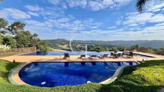 Mansão Exclusiva á Venda no Condomínio Vila da Mata com SPA, Cinema e Automação Total