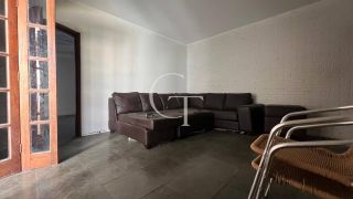 Casa ampla no centro com imóvel comercial alugado como renda extra