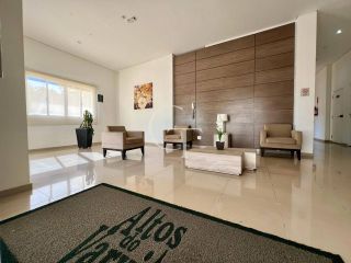 Apartamento para Venda com varanda gourmet e 3 dormitórios no Altos do Varvito