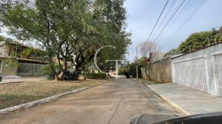 Casa tipo sobrado com 3 dormitórios em bairro tranquilo em Itu