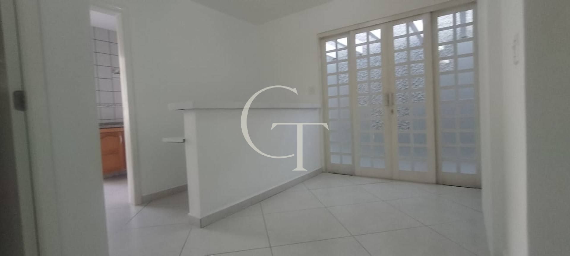 Casa comercial no bairro Brasil para locacao