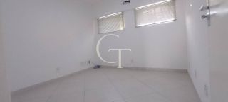Casa comercial no bairro Brasil para locacao
