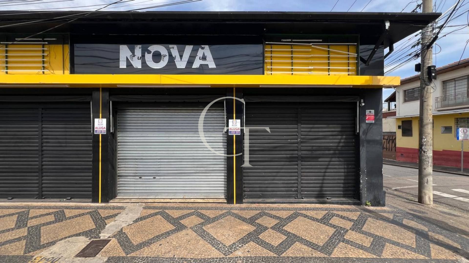 Salão Comercial de esquina no Centro de Salto para Locação