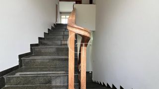 Casa à Venda no Centro de Salto – Ideal para Uso Comercial