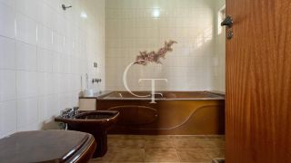 Casa à Venda no Centro de Salto – Ideal para Uso Comercial