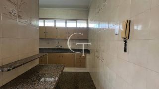 Casa à Venda no Centro de Salto – Ideal para Uso Comercial