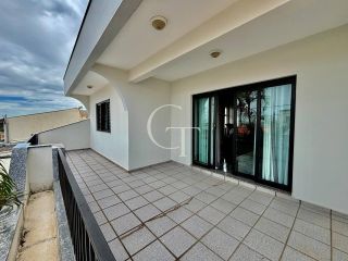 Casa ampla com piscina à venda no Jardim Cidade Nova II em Salto