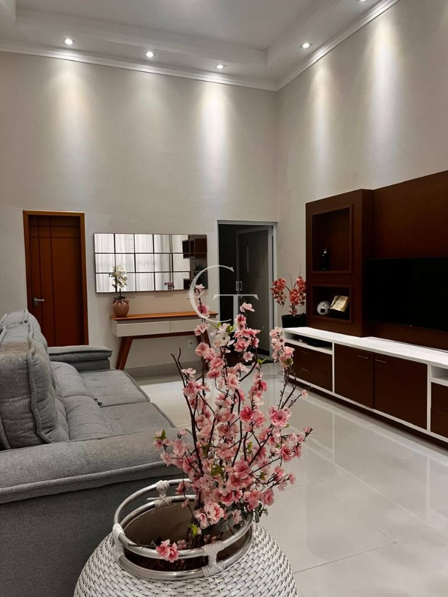 Condomínio Village  Moutonnée