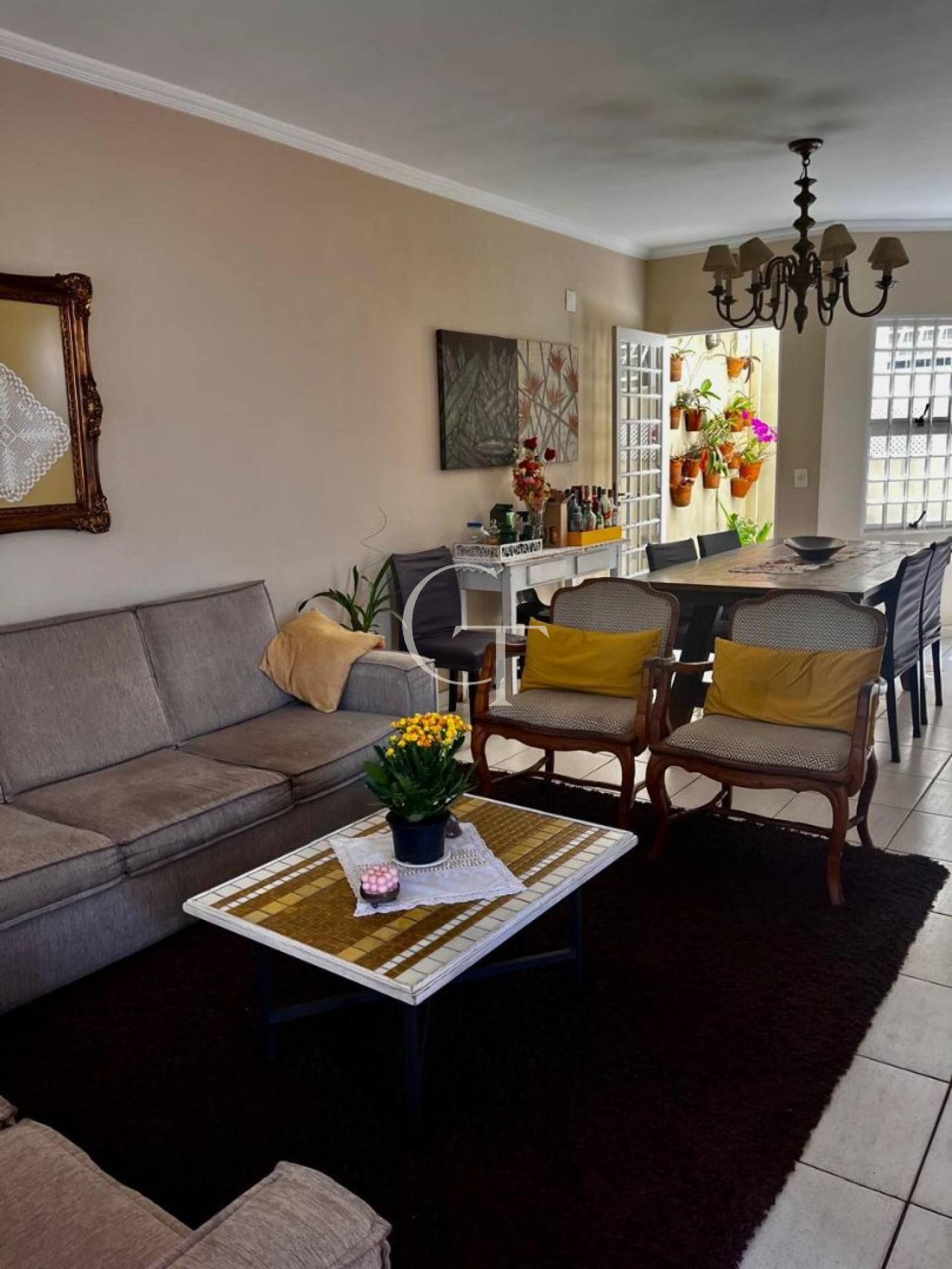 Casa charmosa à venda