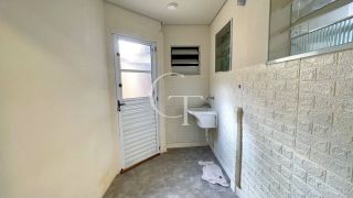 Casa condominio com piscina com 3 dormitórios suíte e espaço gourmet