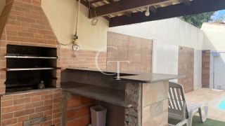 Casa condominio com piscina com 3 dormitórios suíte e espaço gourmet