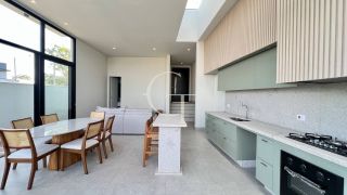 Casa Nova com Piscina à Venda no Condomínio Reserva Central Parque – Salto/SP