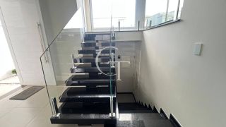 Casa moderna, inteligente e cheia de estilo à venda no Condomínio Central Parque, em Salto.