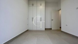 Casa térrea para locação com excelente padrão de acabamento e ambientes integrados.
