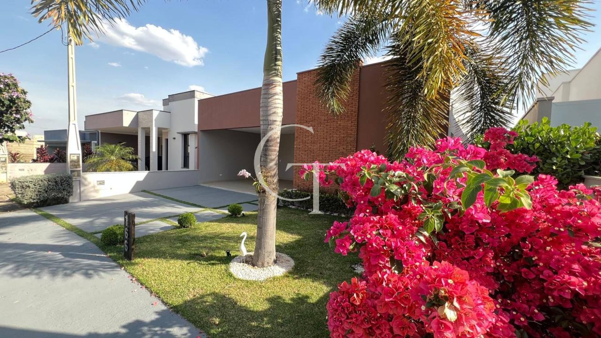 Casa moderna com 3 suítes e piscina para Venda no Condomínio Central Parque -Salto